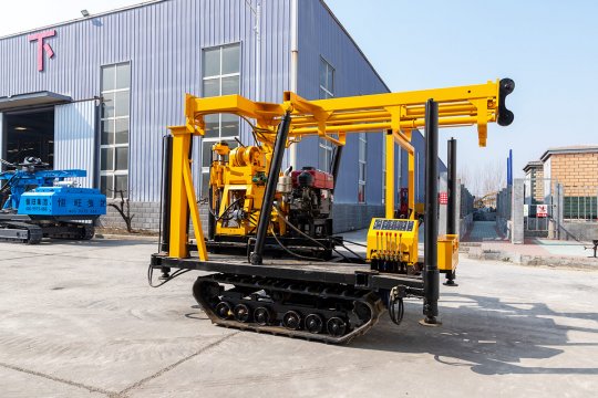 <b>Maintenance of hydraulic drilling rig?water well drilling</b>