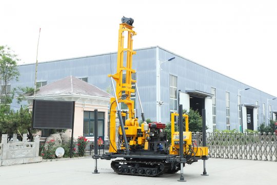 <b>How to operate the hydraulic water well drilling rig correctly? water bore drilling</b>